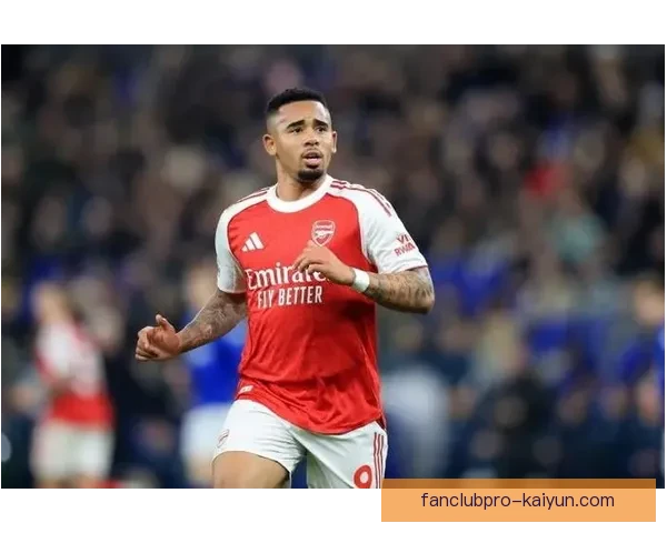 热苏斯在英超联赛的突破助力球队表现亮眼，成为关键球员。