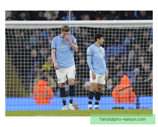 英超马丁内斯状态回暖，球队防线表现逐渐稳健